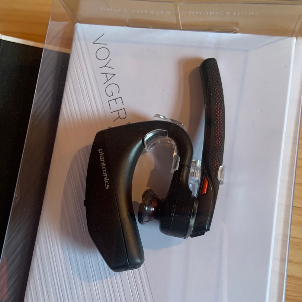 Plantronics Voyager 5200 Noice Cancelling Headset